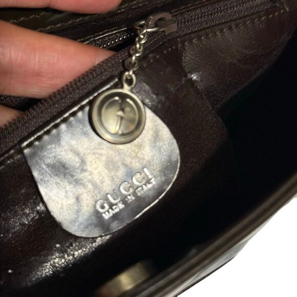Vintage Gucci Authentic Women's Brown Patent Leather Embossed Logo Shoulder Bag - Picture 6 of 12